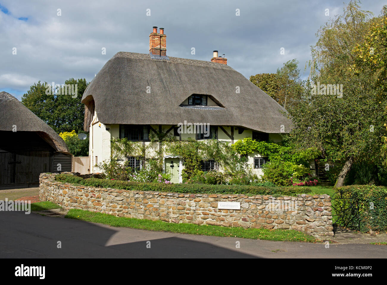 The Piece of Cheese Cottage, Hastings Stock Photo - Alamy