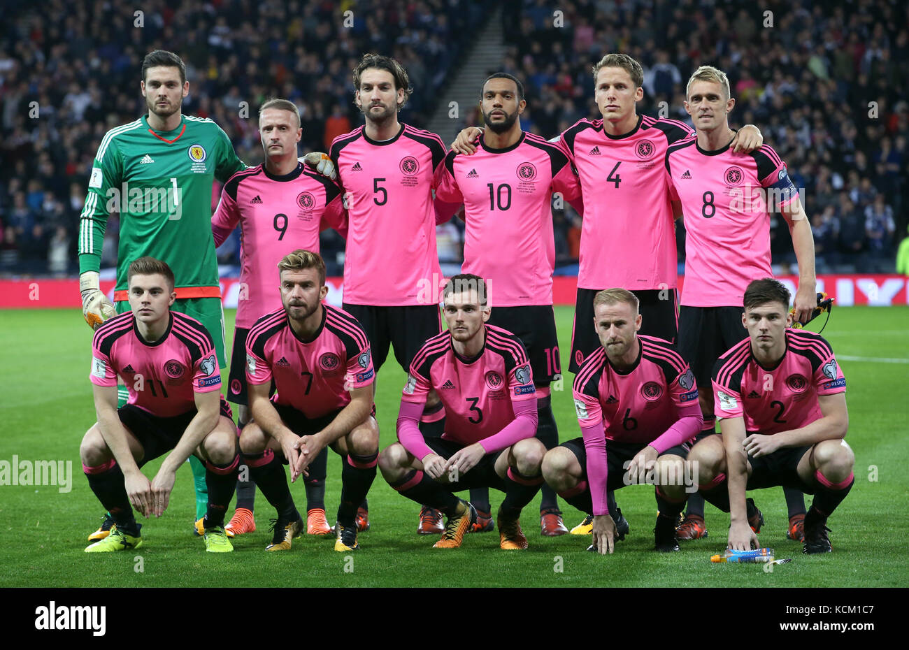 Scotland team group (top row, from left to right) goalkeeper Craig Gordon, Leigh Griffiths, Charlie Mulgrew, Matt Phillips, Christophe Berra and Darren Fletcher (bottom row, from left to right) James Forrest, James Morrison, Andrew Robertson, Barry Bannan and Kieran Tierney during the 2018 FIFA World Cup Qualifying, Group F match at Hampden Park, Glasgow. PRESS ASSOCIATION Photo. Picture date: Thursday October 5, 2017. See PA story soccer Scotland. Photo credit should read: Jane Barlow/PA Wire. Stock Photo