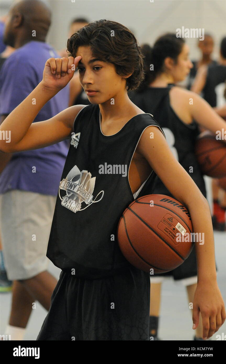 Young basketball players attend Tony Parker summer camp, Villeurbanne,  France Stock Photo - Alamy