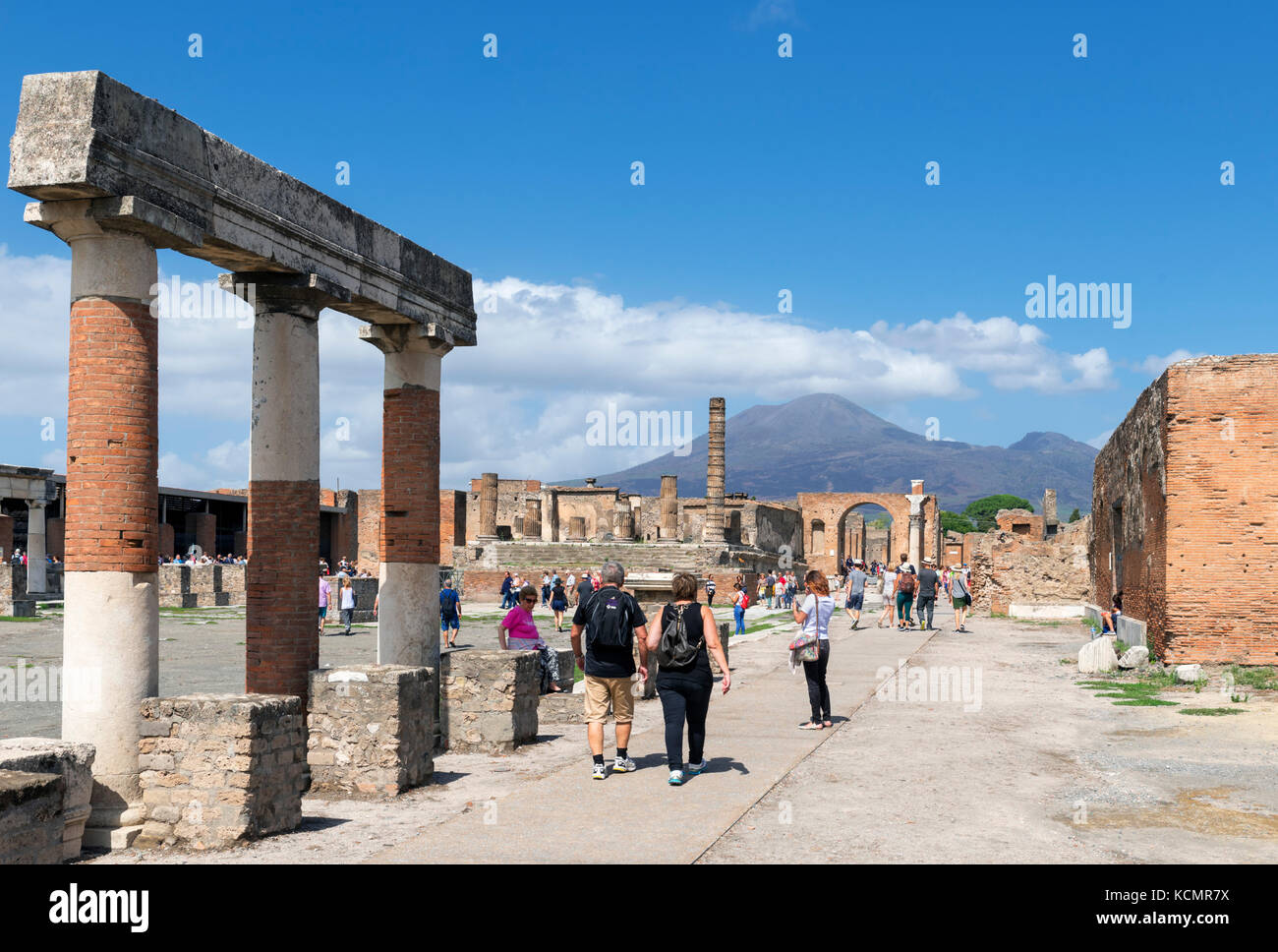 Ruins of the Roman Forum at Pompeii looking towards Mount Vesuvius in the background, Naples, Campania,Italy Stock Photo