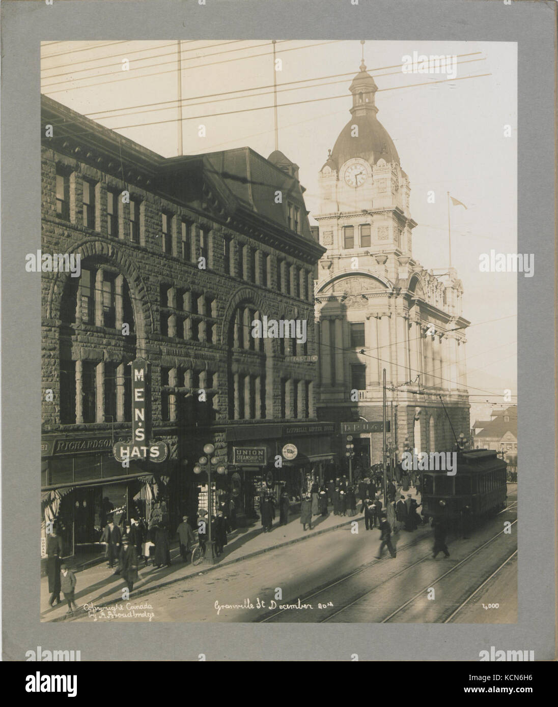 Historical photo showing street hi-res stock photography and images - Alamy