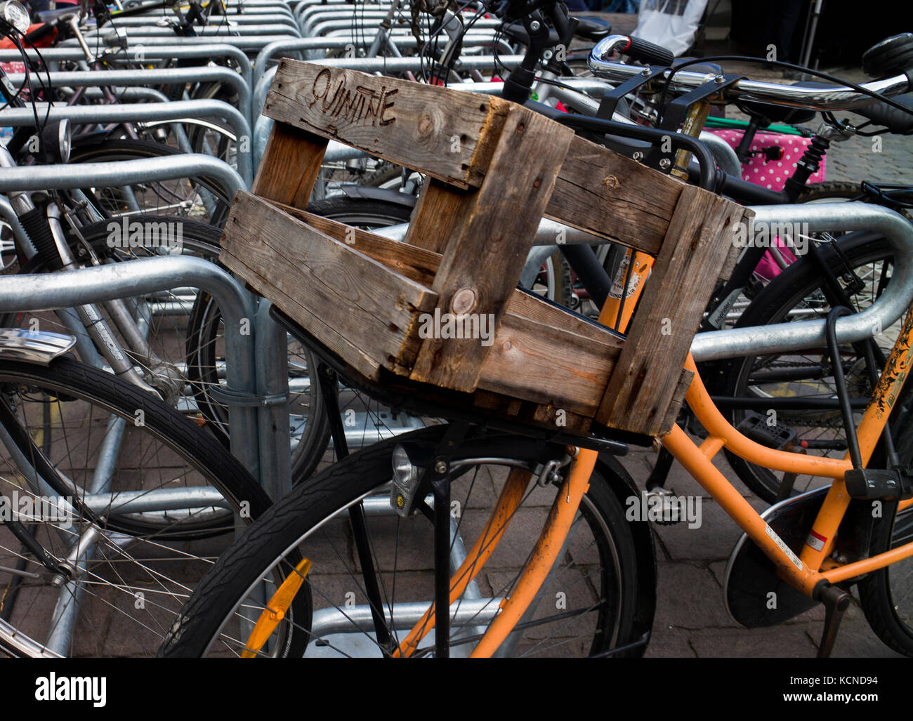 Wooden bike frame hi-res stock photography and images - Alamy