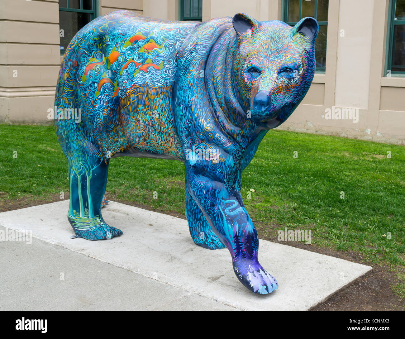 Colourful grizzly bear statue in Anchorage, Alaska, USA Stock Photo Alamy