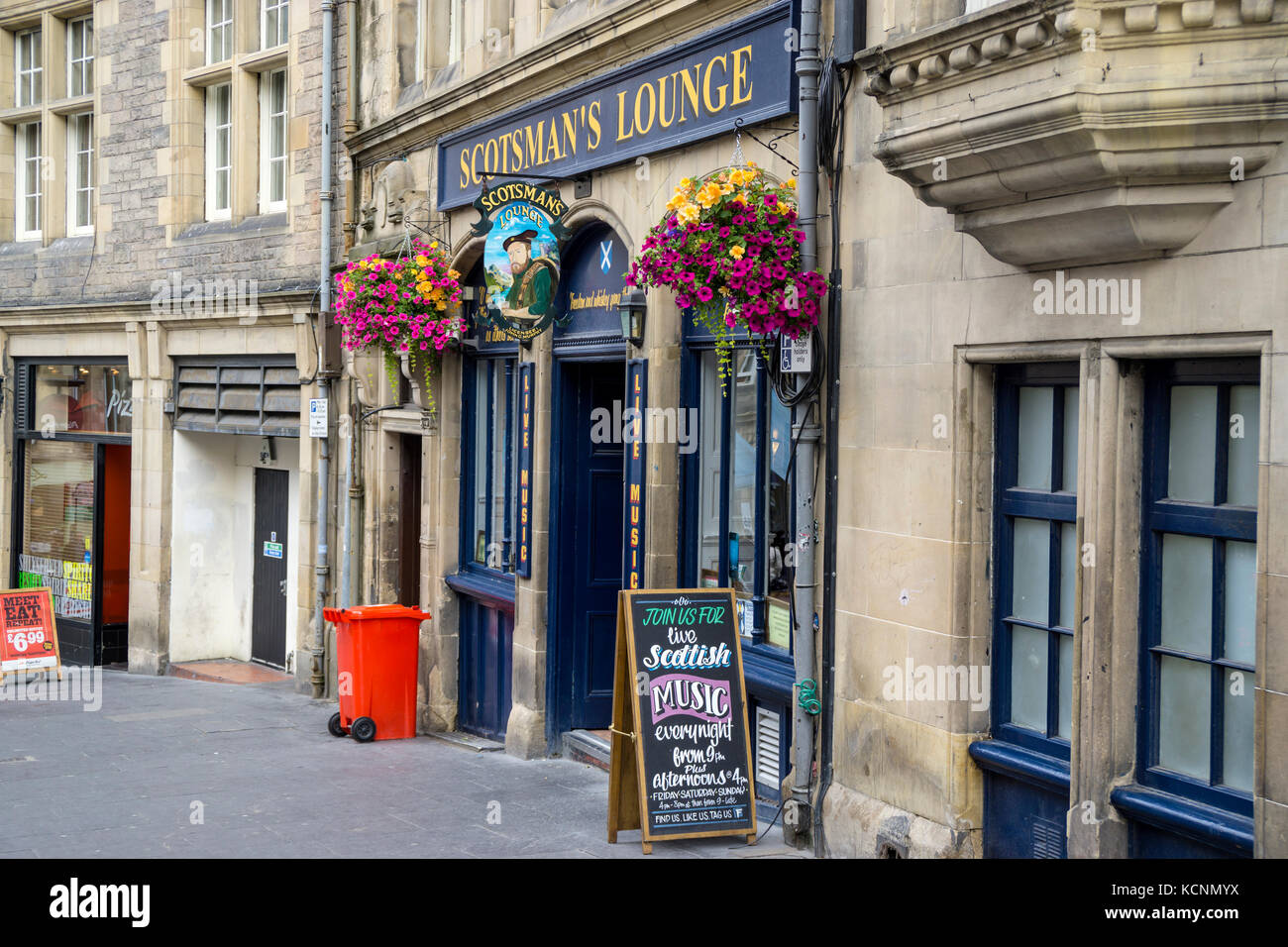 Scotsman's Lounge, a pub just off the Royal Mile, Edinburgh, Scotland Stock Photo