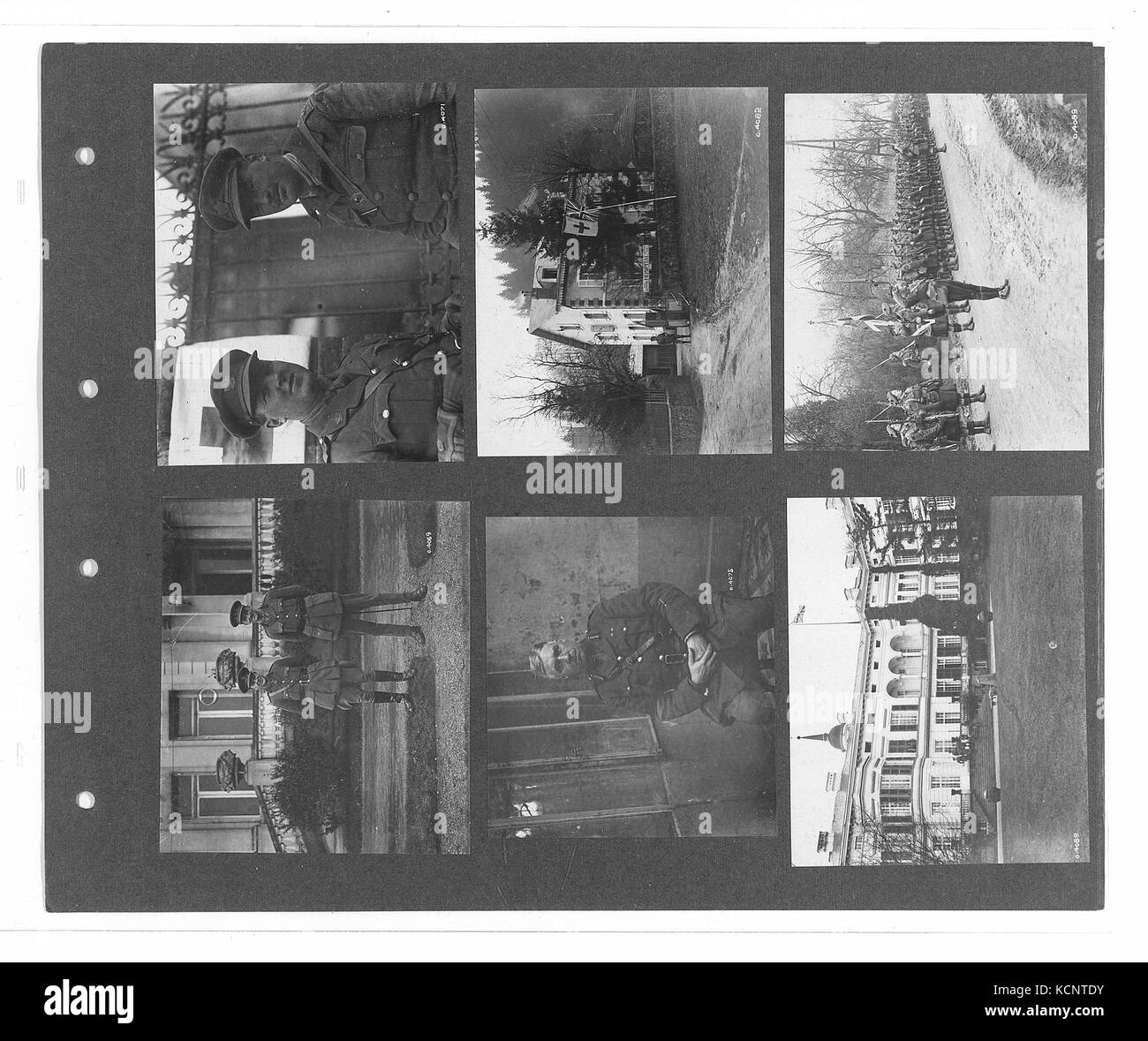 Photographs of war zones Black and White Stock Photos & Images - Alamy