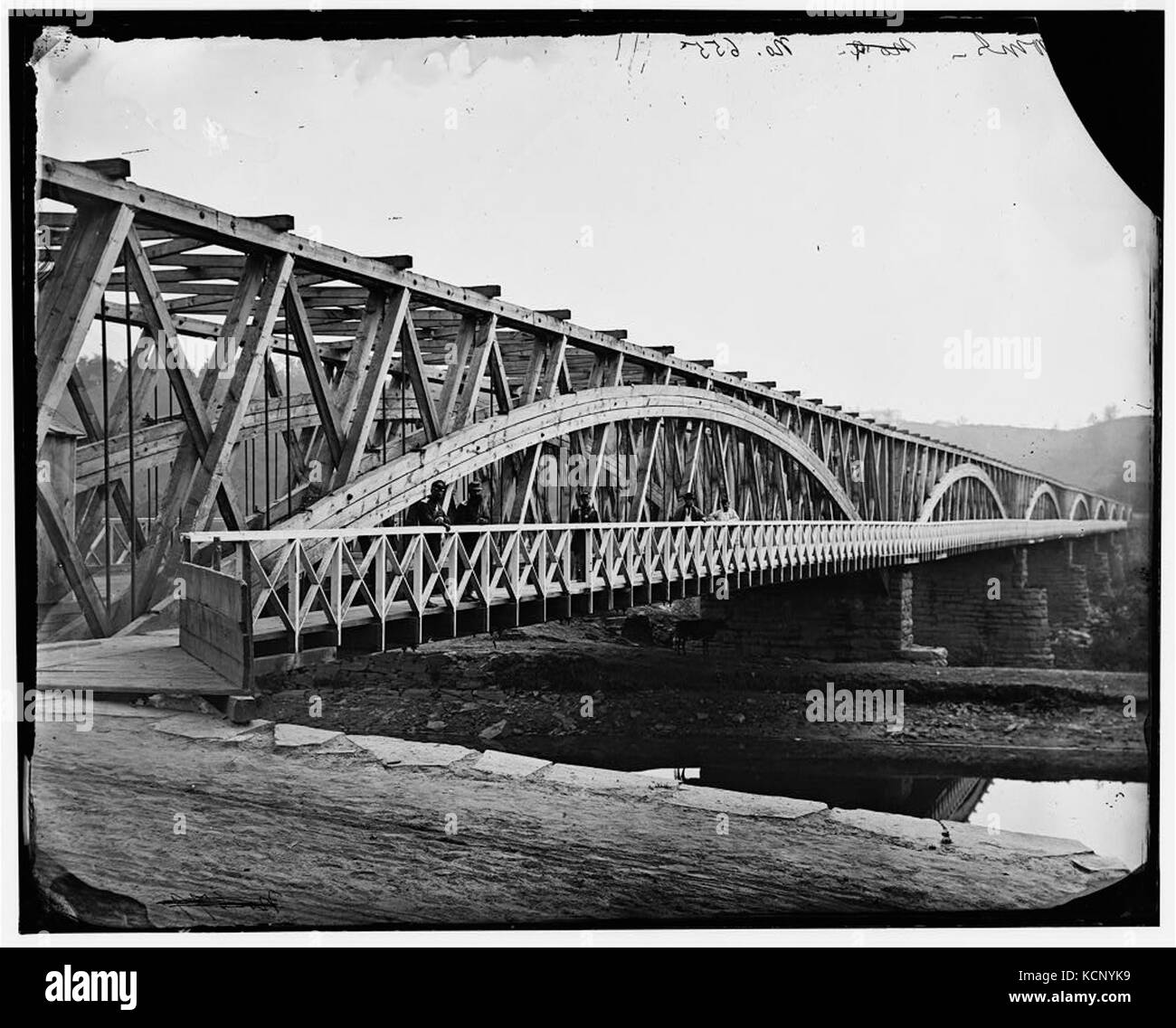 Chain Bridge over the Potomac04112v Stock Photo Alamy