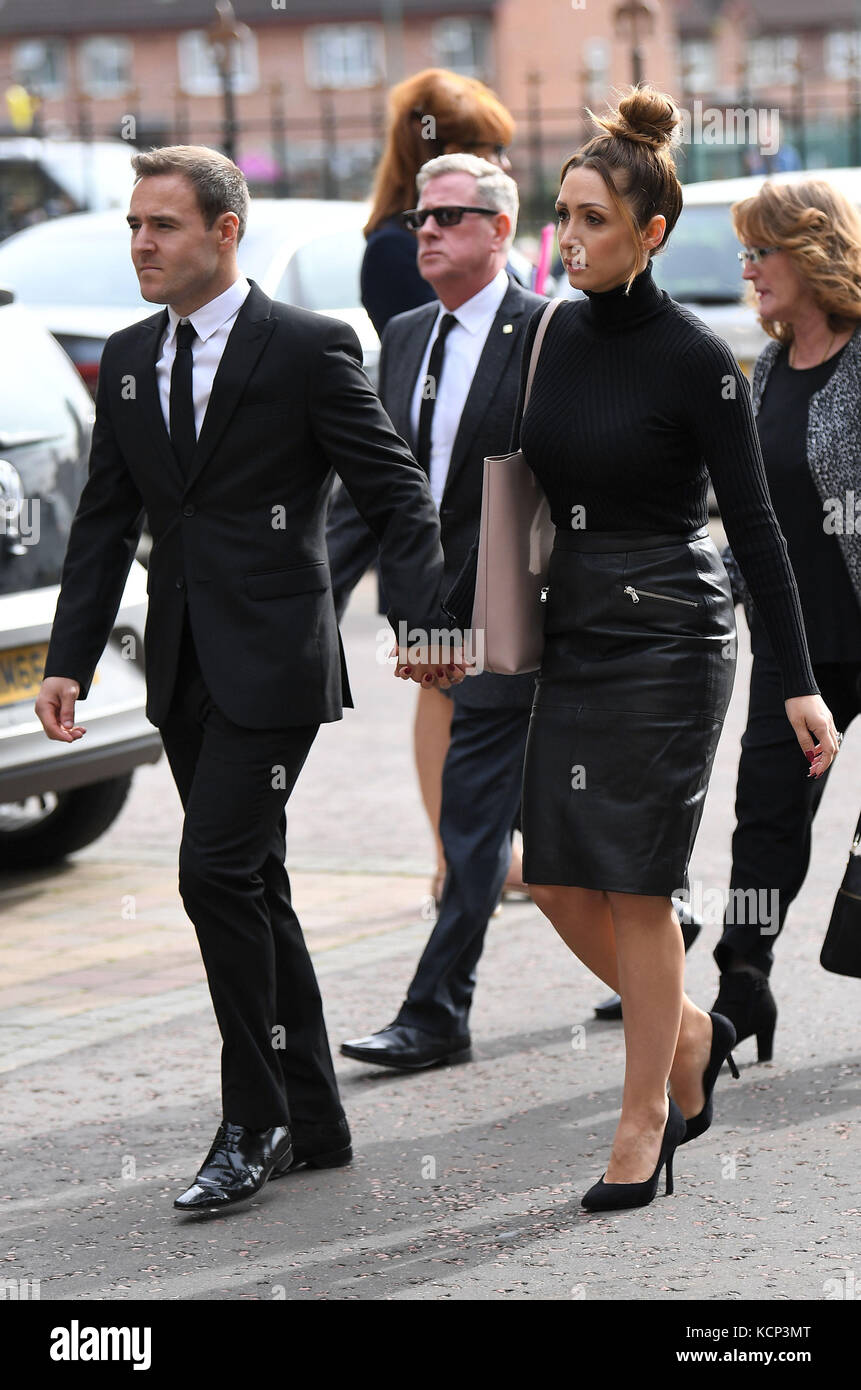 Alan Halsall and Lucy-Jo Hudson arriving at Salford Cathedral for the funeral service of Coronation Street actress Liz Dawn. Stock Photo