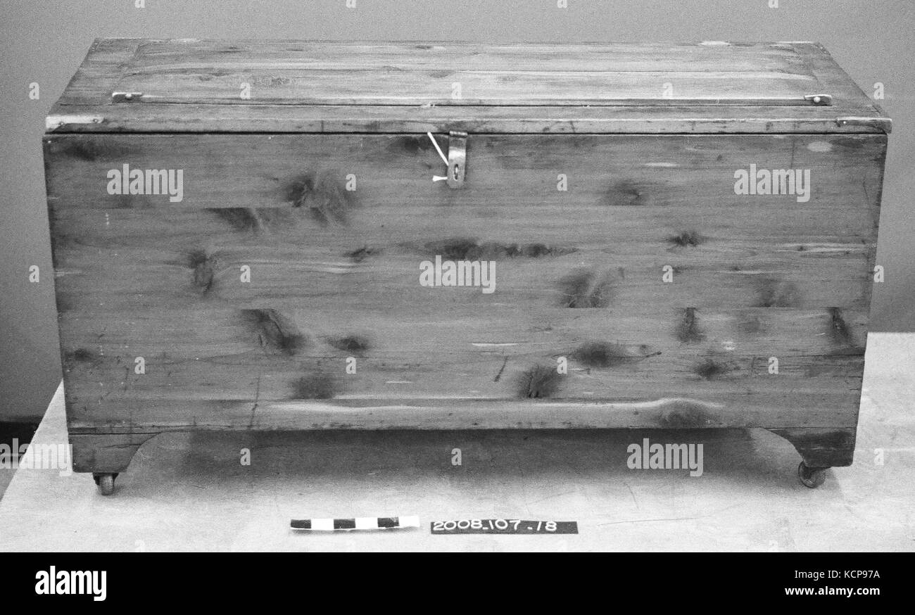 Cedar Chest Made by John Newander Stock Photo Alamy