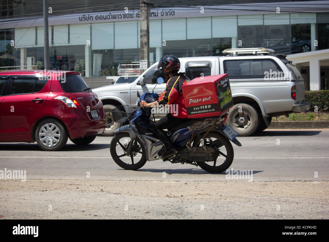 CHIANG MAI, THAILAND SEPTEMBER 23 2017 Delivery service man ride a Motercycle of Pizza Hut