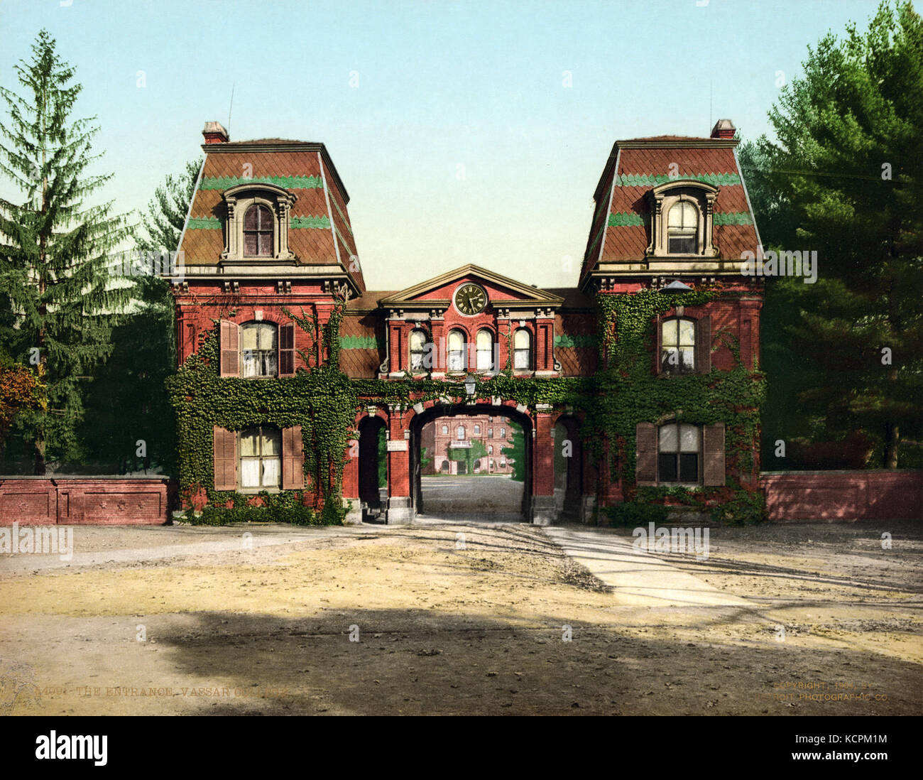 Entrance of Vassar College, Poughkeepsie, New York, 1904 Stock Photo Alamy