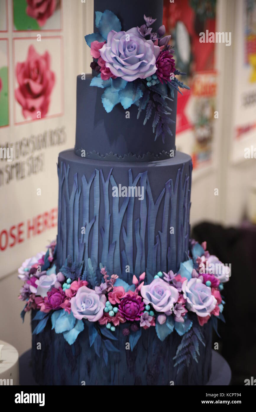 London, UK. 6th Oct, 2017. Cake Bake Show opens its doors in ExCel