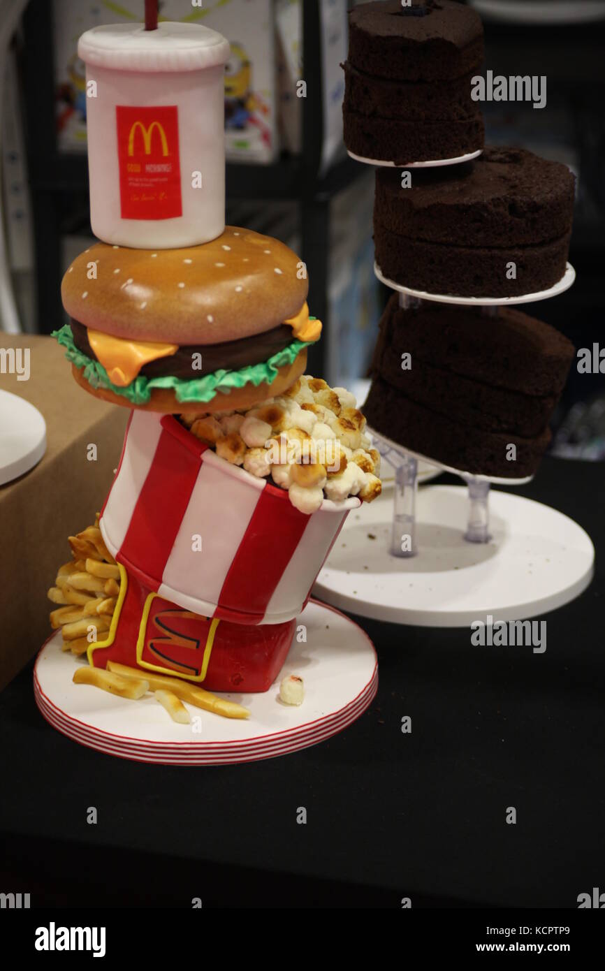 London, UK. 6th Oct, 2017. Cake Bake Show opens its doors in ExCel