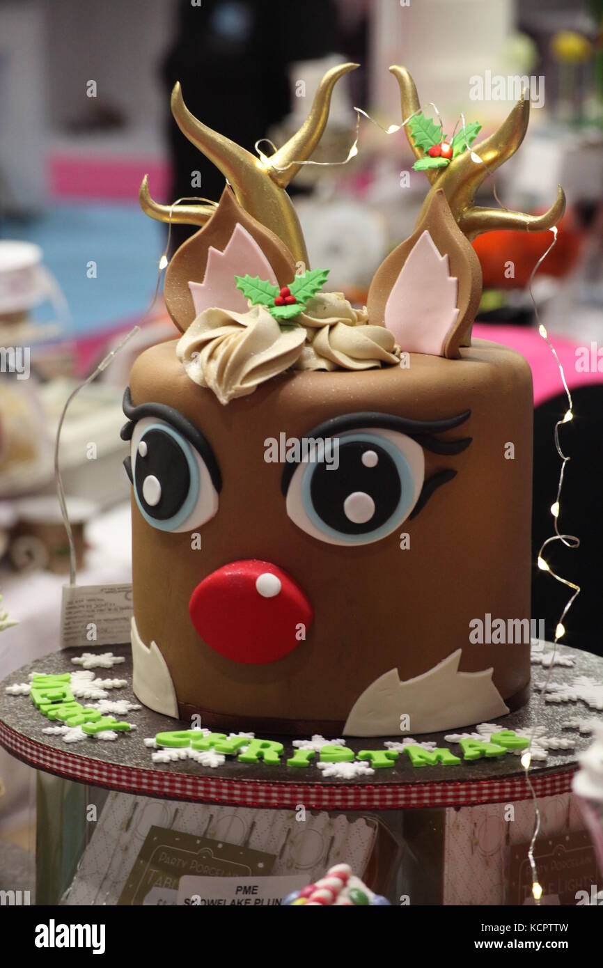 London, UK. 6th Oct, 2017. Cake Bake Show opens its doors in ExCel