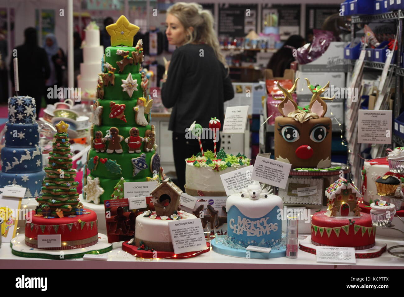 London, UK. 6th Oct, 2017. Cake Bake Show opens its doors in ExCel