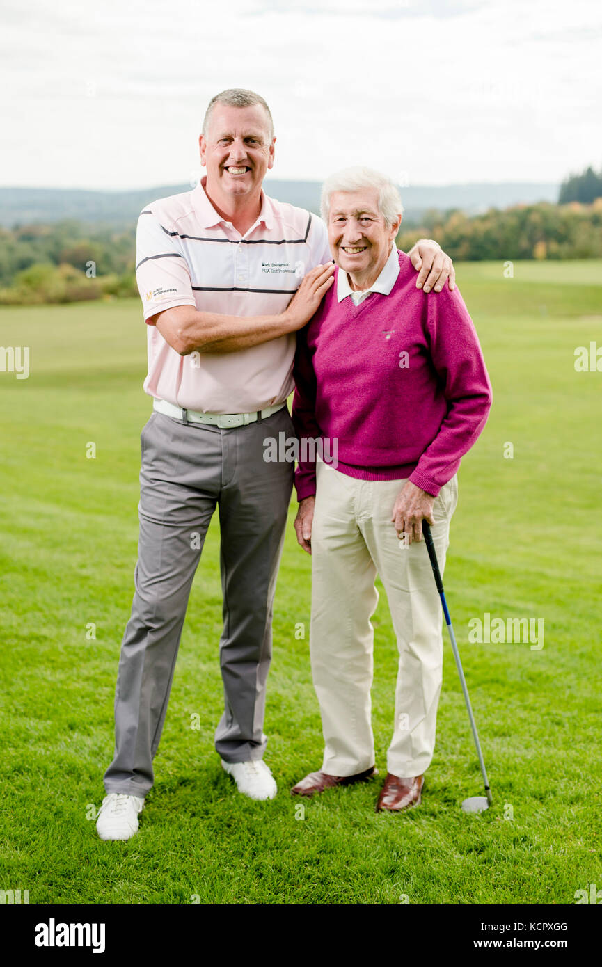 Starnberg, Germany. 27th Sep, 2017. Golf coach and PGA Professional, Mark  Stevenson (l), stands with his oldest student Heinz (83) on the golf course  at Gut Rieden golf club in Starnberg, Germany,