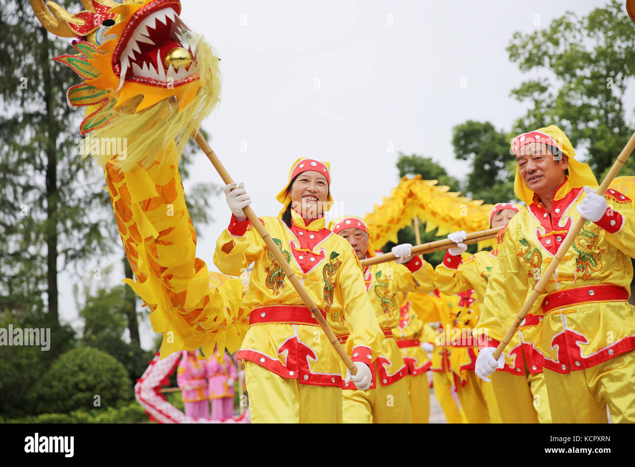 Новый год в китае. Праздники в китае 2022 календарь. Праздничные выходные в китае. Празднование в китае. Календарь выходных в китае.