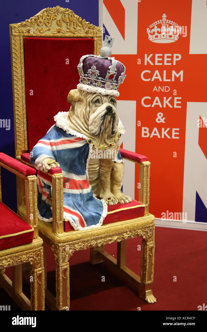 London, UK. 07th Oct, 2017. The Cake and bake show in London excel attracted thousands of