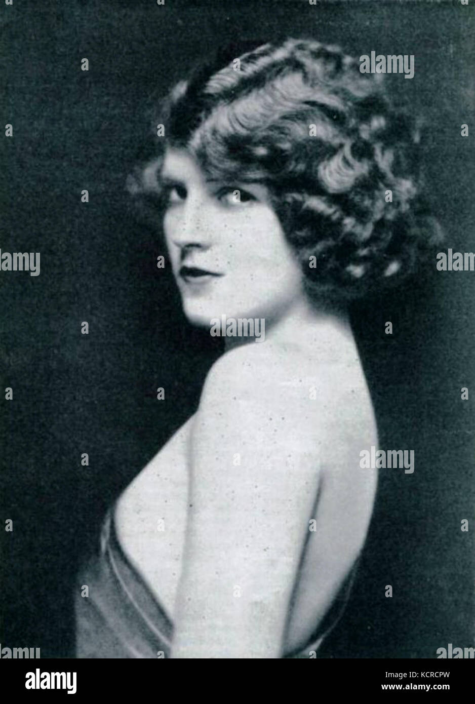 Avonne Taylor Aug 1922 Tatler Stock Photo - Alamy