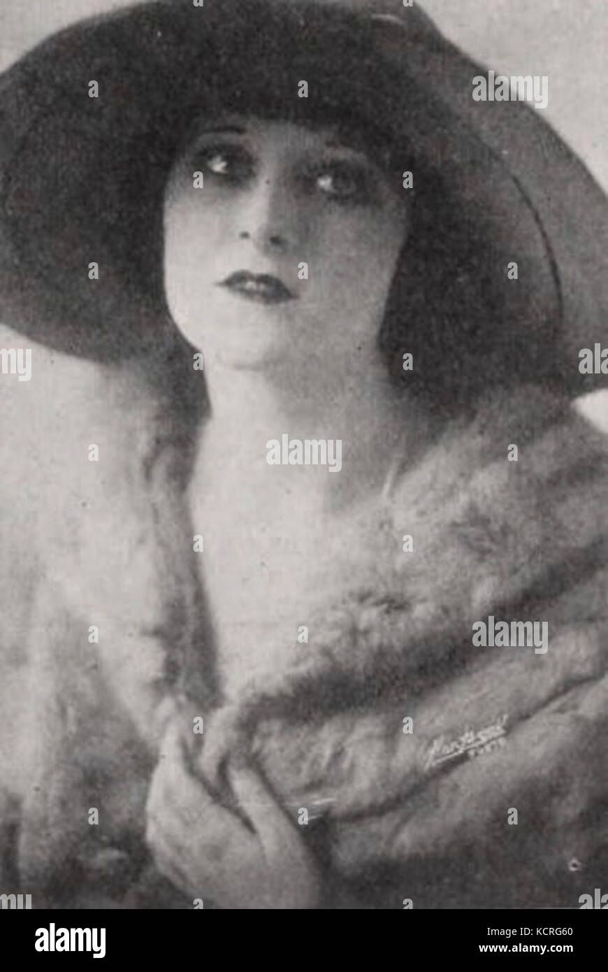 Watch Dorothy Revier video Watch Dorothy Revier video