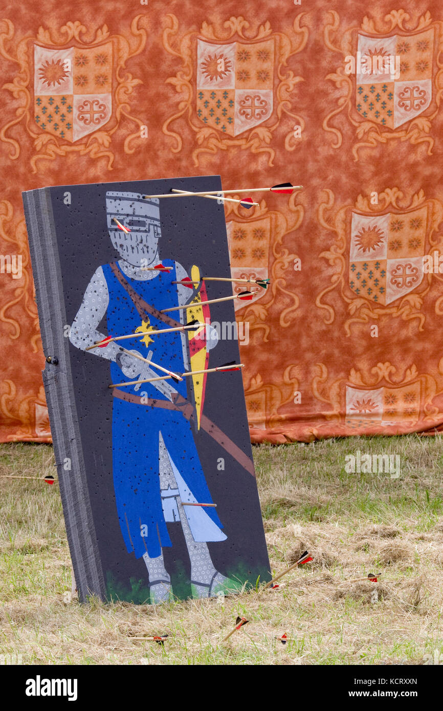 Medieval archery hires stock photography and images Alamy