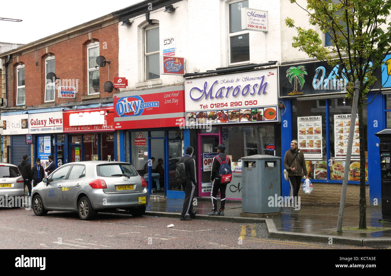 Pizza And Chips Stock Photos & Pizza And Chips Stock Images Alamy