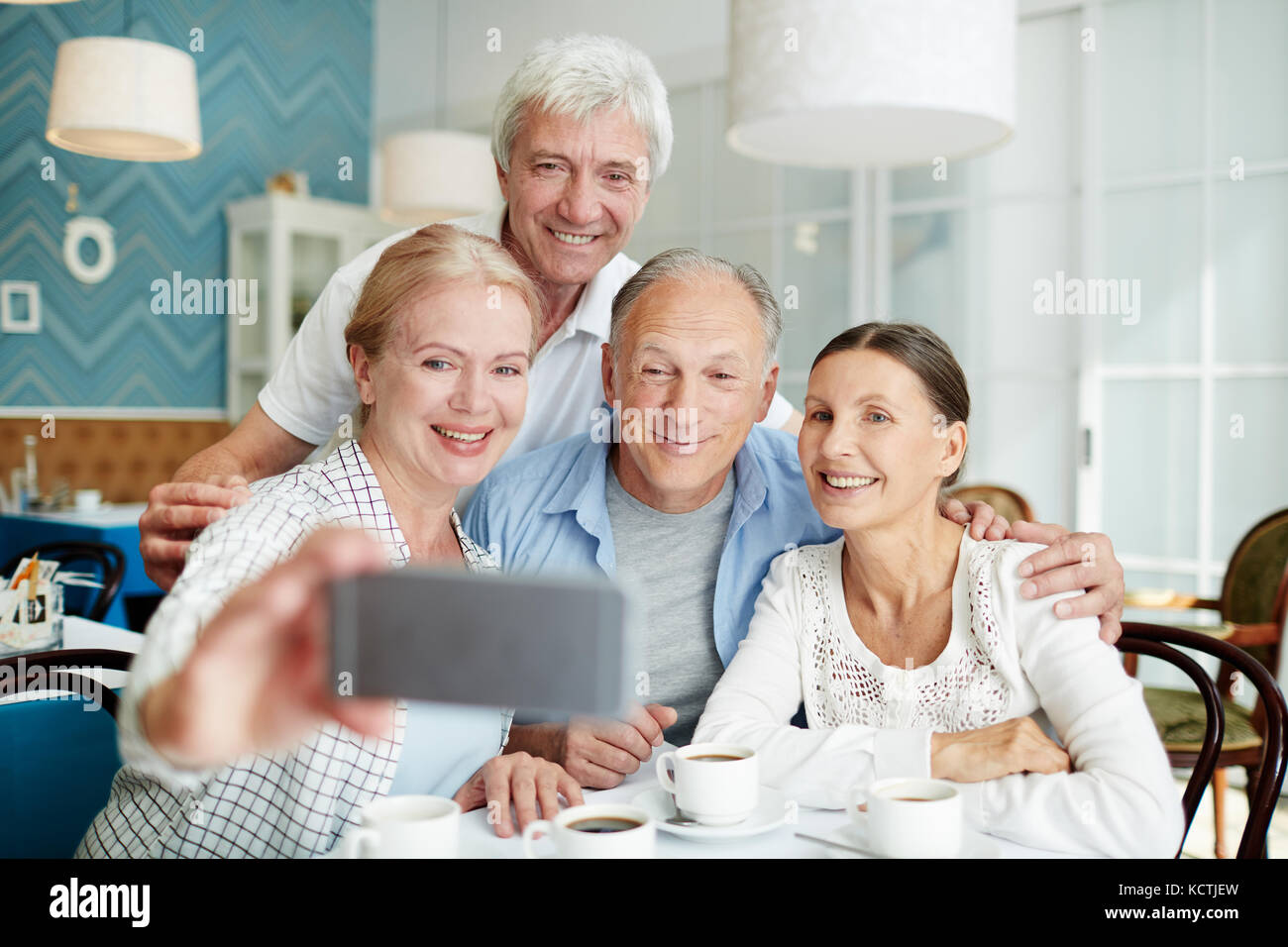 Senior men taking selfie hi-res stock photography and images - Alamy