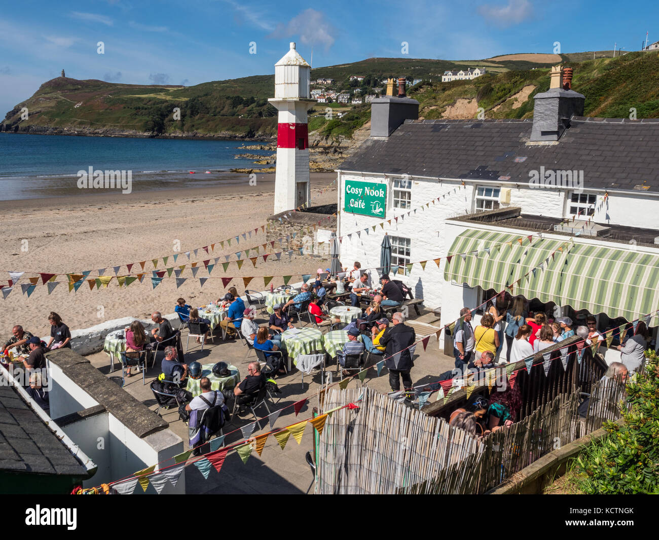 Port Erin Lighthouse & Cosy Nook Cafe, Port Erin, Isle of Man. Stock Photo