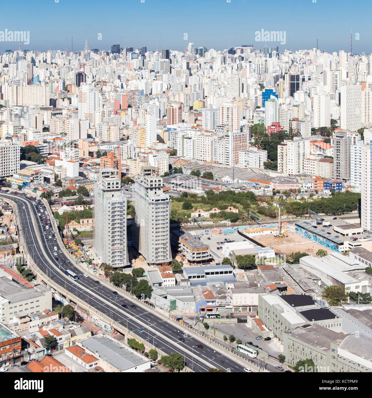 APCP2-0087-BRESIL - SAO PAULO - aerial view of the city