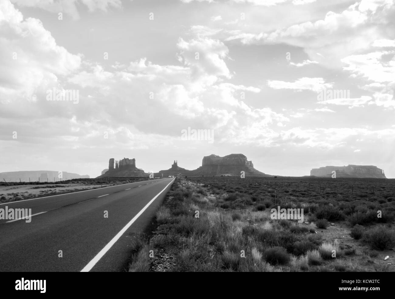 United arizona monument valley navajo Black and White Stock Photos ...