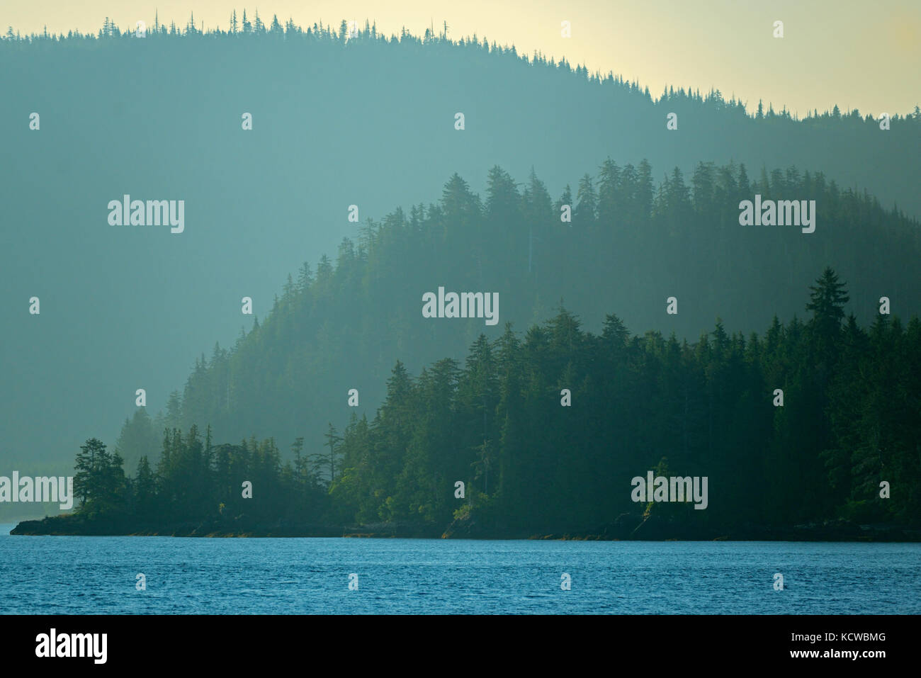 Queen Charlotte Mountains (Insular Mountains). Pacific Ocean. Graham ...