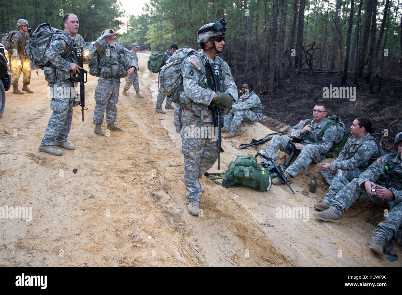 Engineer Soldier Ruck U s soldiers conduct ruck march hi-res stock photography and images - Alamy