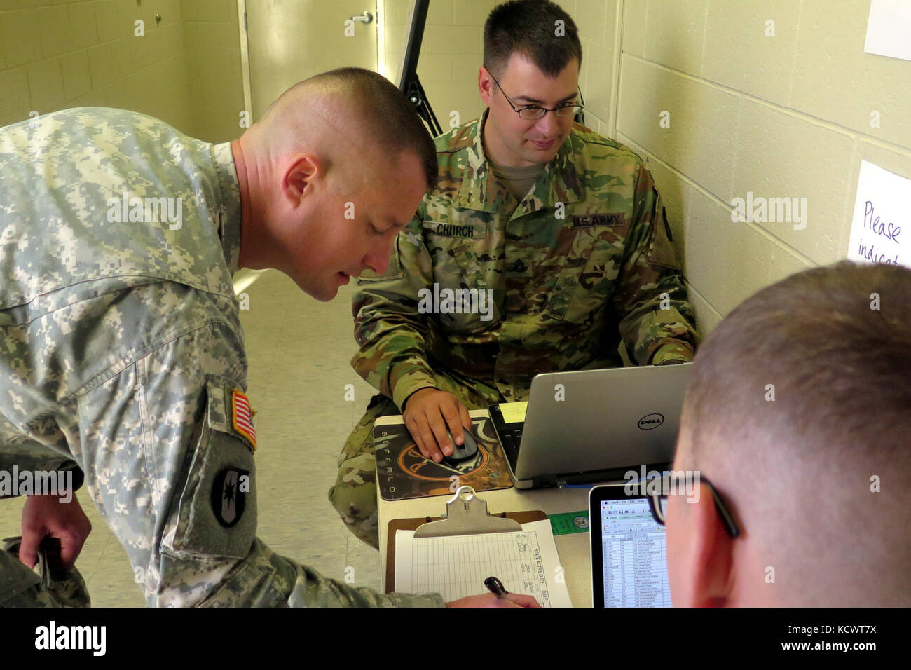 U.S. Soldiers and Airmen with the South Carolina National Guard and agency planners execute the state emergency response plan at the State Emergency Operations Center in West Columbia, South Carolina during Hurricane Matthew from Oct. 2-16, 2016. Gov. Nkki Haley declared a state of emergency Oct. 3, 2016 in preparation for the storm that made landfall in Georgetown, S.C. on Oct.  8 as a category 1 hurricane.  (U.S. Army National Guard photo by Lt. Col Cindi King) Stock Photo