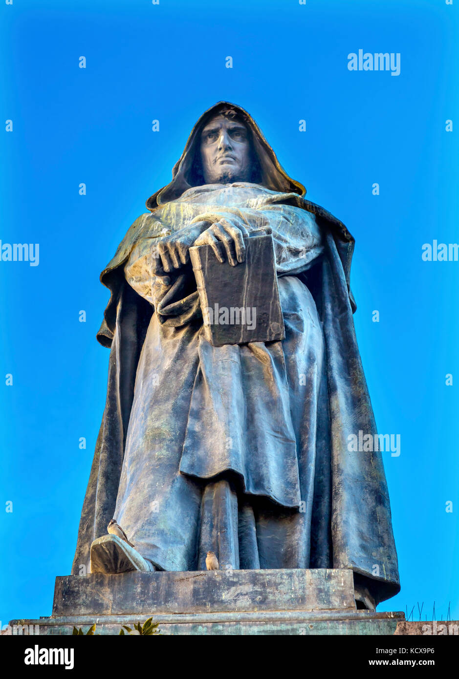 Giiordano Bruno Statue Campo de' Fiori Rome Italy. Bruno was heretic ...