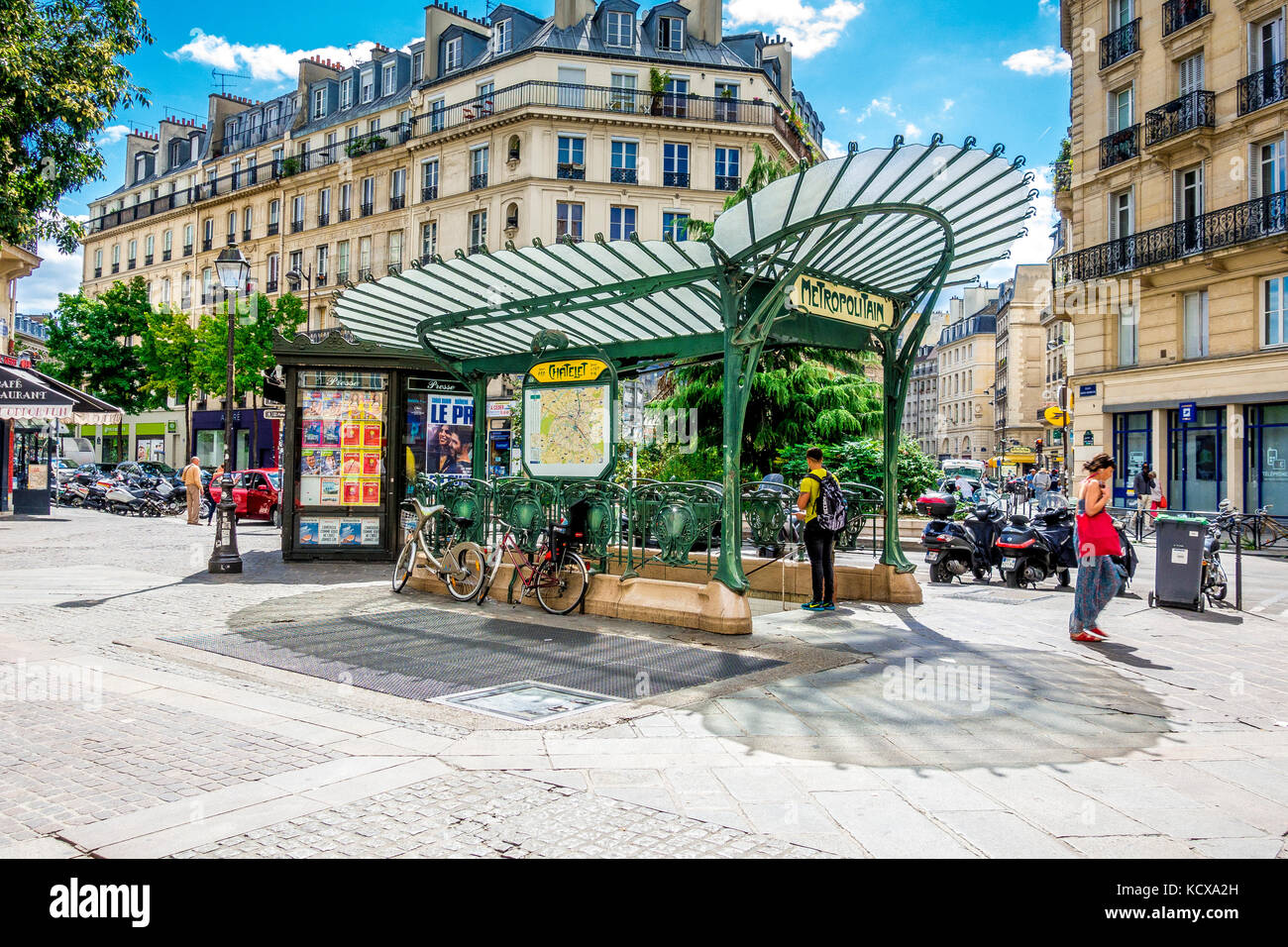 Hector Guimard's original Art Nouveau entrance of the Paris Metro at  Chatelet in Paris, France Stock Photo - Alamy