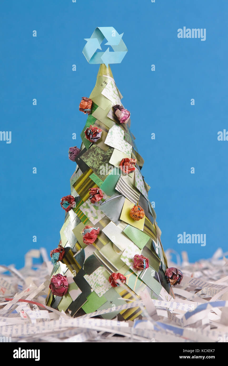 Newspaper cuttings hires stock photography and images Alamy