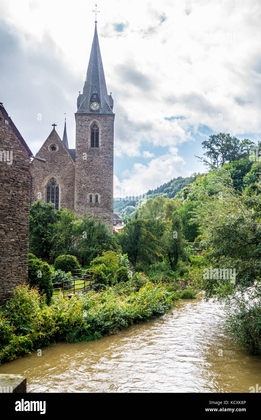 Dhron church, Dhron weindorf, wine village, Neumagen- Dhron, Mosel, Rheinland-Pfalz, Germany Stock Photo