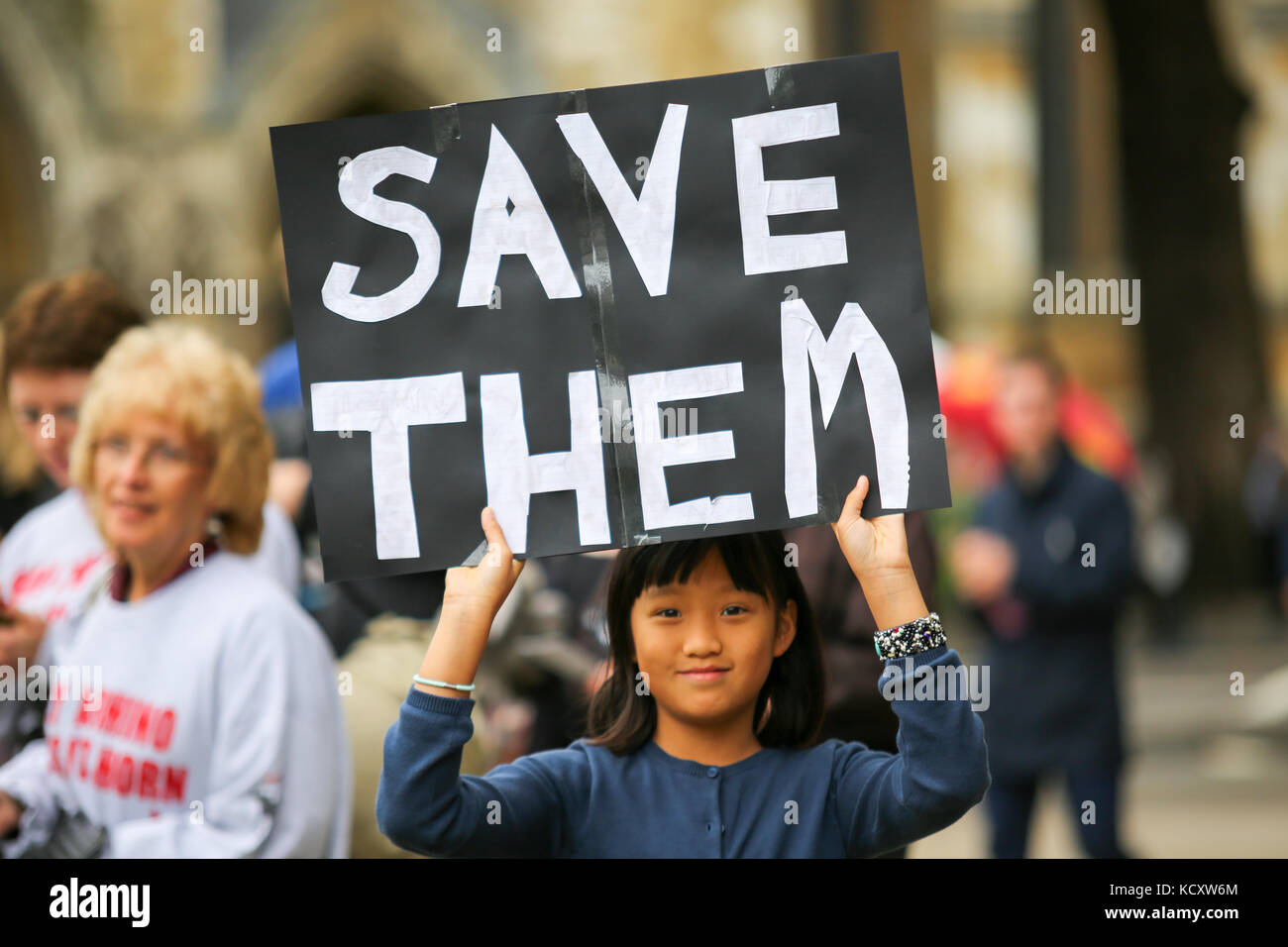 London, UK. 7th Oct, 2017. A silent protest in Parliament Square by GMFER, to focus on bringing awareness and adding pressure to the UK government to bring in a full ban on ivory, and to highlight the antiques industry which so shamefully fights to keep the ivory trade alive. Penelope Barritt/Alamy Live News Stock Photo