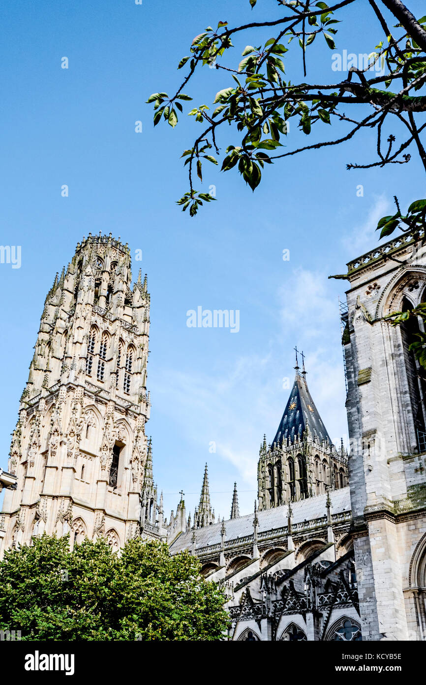 Rouen (France): Cathédrale primatiale Notre-Dame de l’Assomption de Rouen Stock Photo