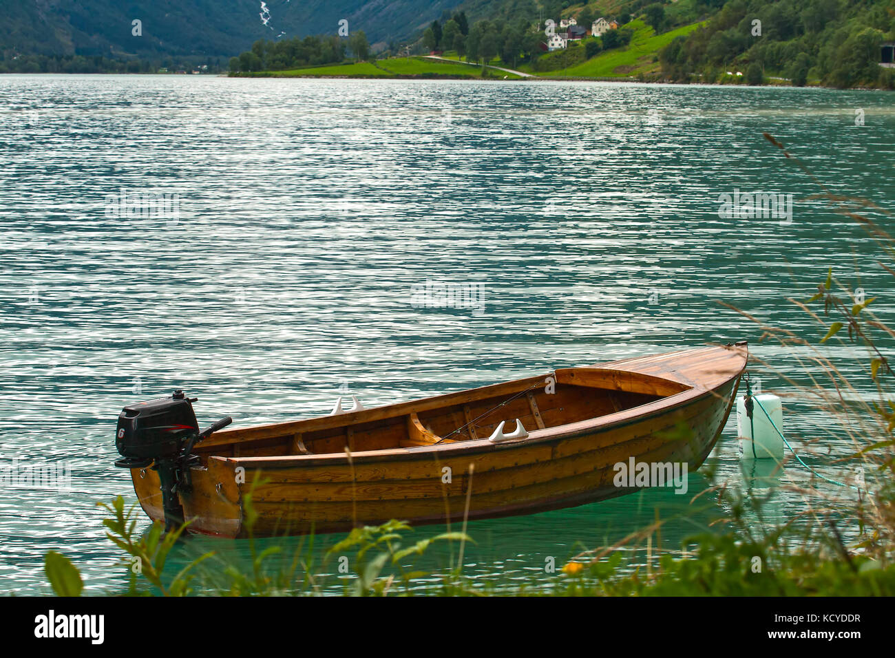 Boat Without Engine Stock Photos & Boat Without Engine Stock Images - Alamy