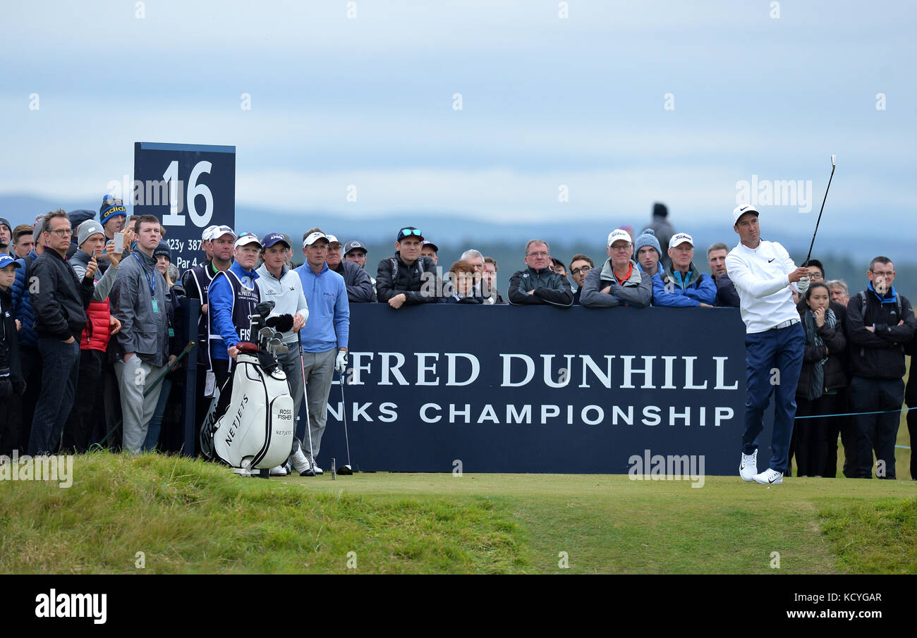 England's Ross Fisher tees off on the sixteenth during day four of the Alfred Dunhill Links Championship atSt Andrews Old Course, Fife. Stock Photo