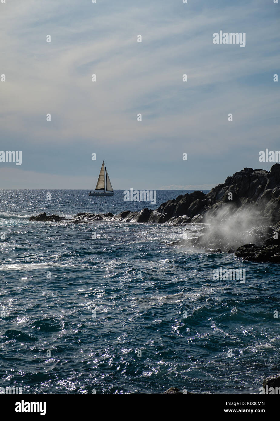 sail boat at horizon line Stock Photo - Alamy