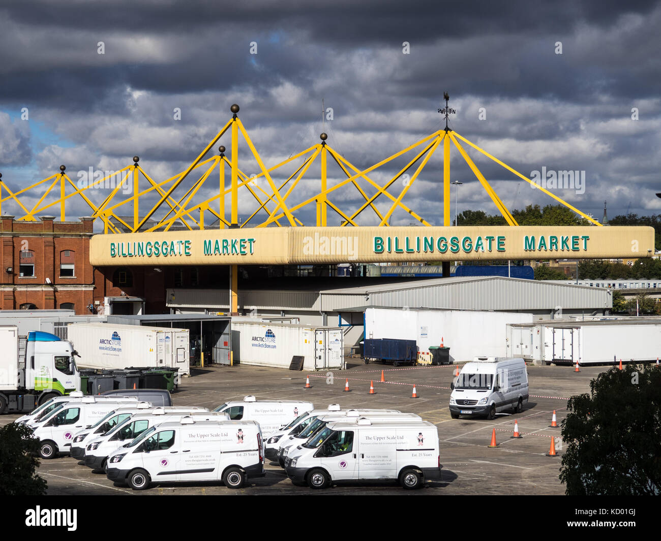 Billingsgate Fish Market in East London, the UK's largest fish and seafood market near Canary Wharf in Poplar, East London, UK. Stock Photo
