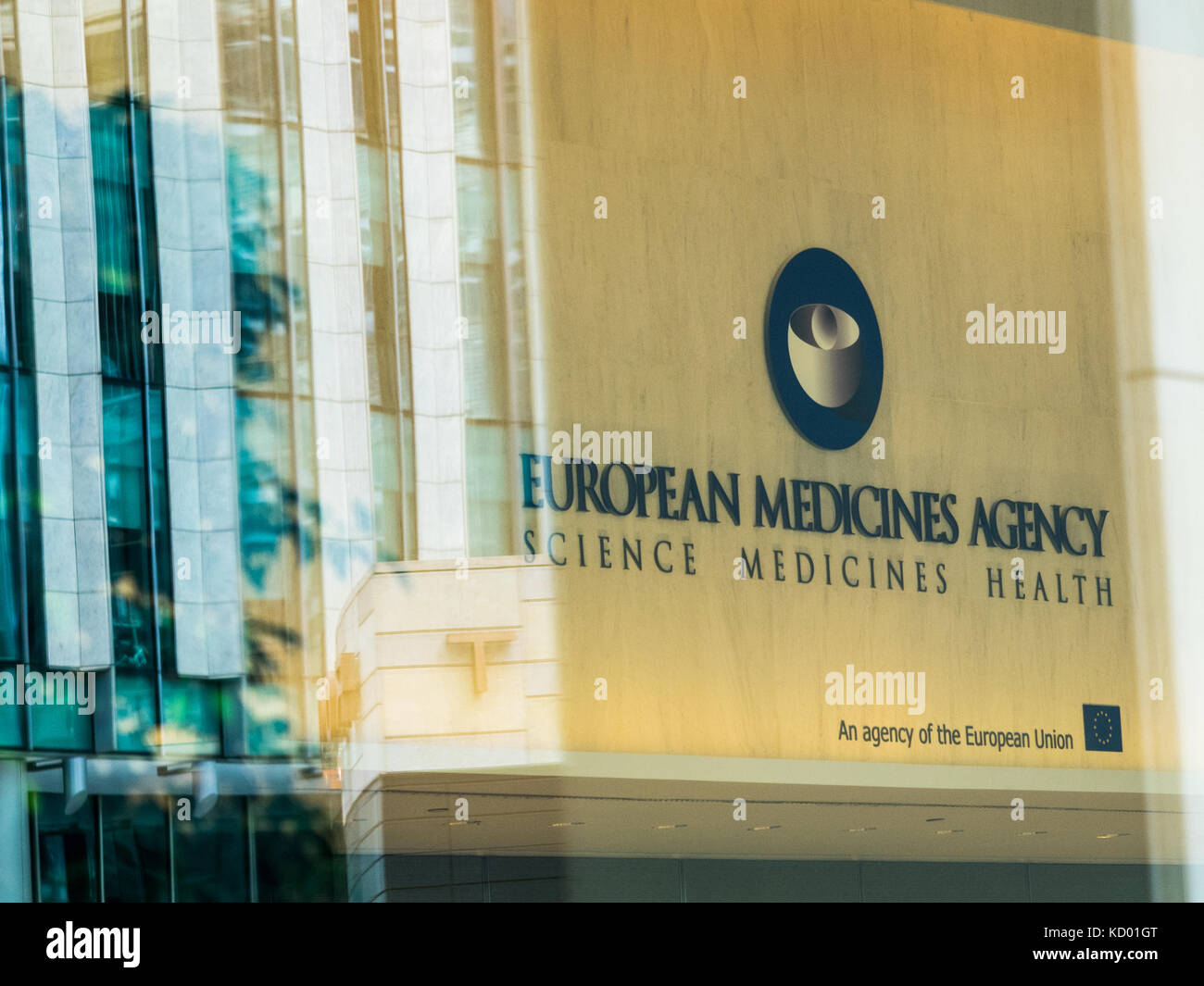 European medicines agency canary wharf hi-res stock photography and images - Alamy
