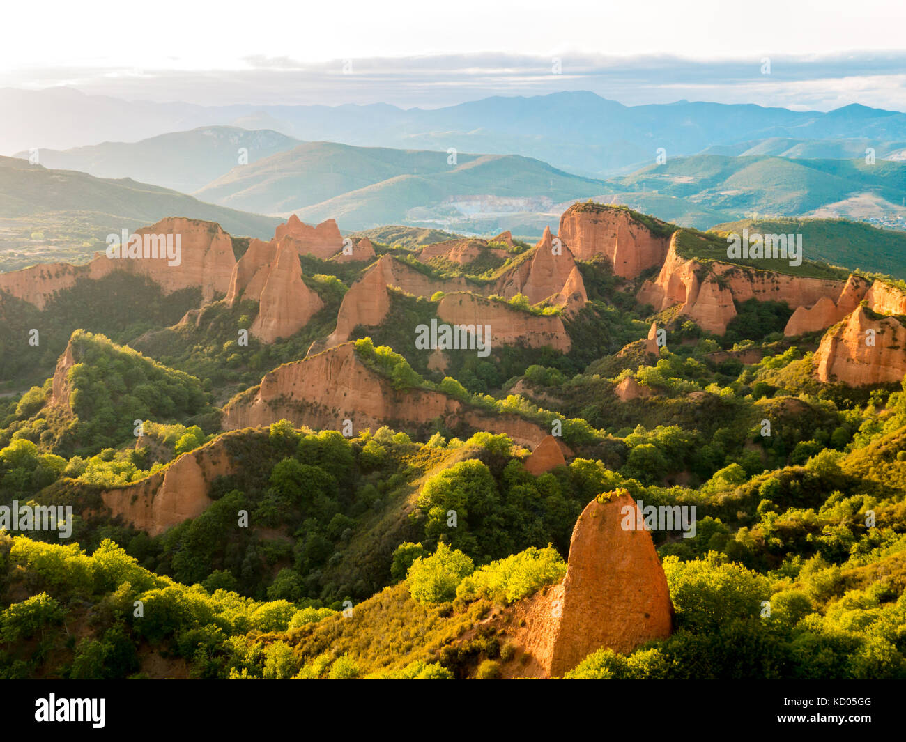 Las Medulas historic gold mining mountains near the town of Ponferrada in the province of Leon, Castile and Leon, Spain. View from Orellan viewpoint. Stock Photo