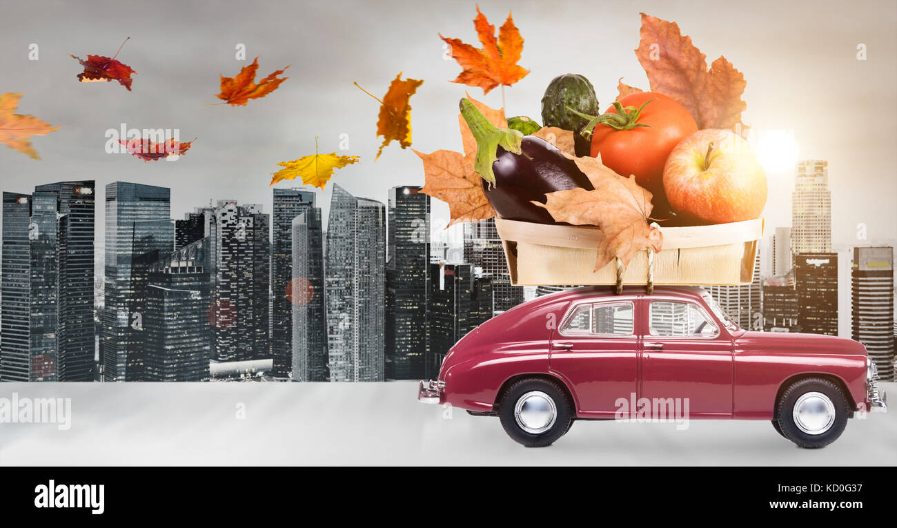 Autumn food delivery Stock Photo - Alamy