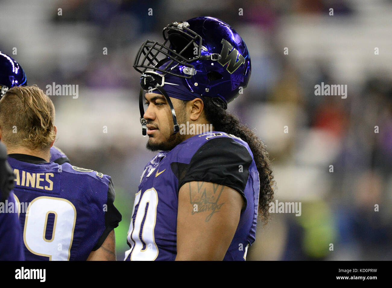 Seattle, WA, USA. 7th Oct, 2017. UW nose tackle Vita Vea (50) during a PAC12 football game between the Cal Bears and the Washington Huskies. The game was played at Husky Stadium on the University of Washington campus in Seattle, WA. Jeff Halstead/CSM/Alamy Live News Stock Photo