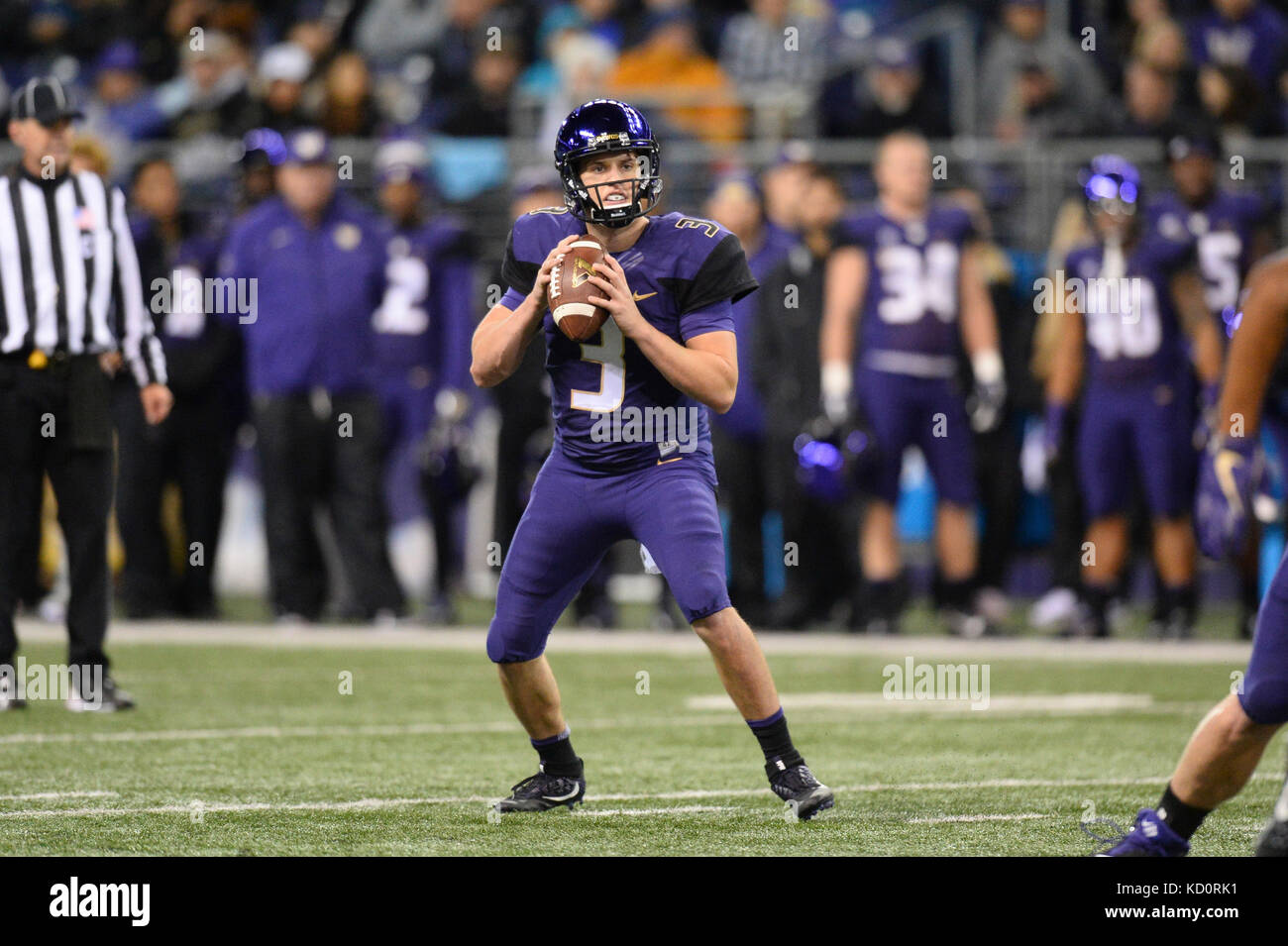 Seattle, WA, USA. 7th Oct, 2017. UW quarterback Jake Browning (3) looks down field during a PAC12 football game between the Cal Bears and the Washington Huskies. The game was played at Husky Stadium on the University of Washington campus in Seattle, WA. Jeff Halstead/CSM/Alamy Live News Stock Photo