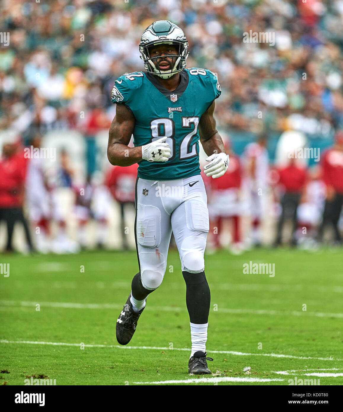 NO FILM, NO VIDEO, NO TV, NO DOCUMENTARY - Philadelphia Eagles wide  receiver Torrey Smith (82) stretches to make a catch during the team's  opening drive in Super Bowl LII Sunday, February