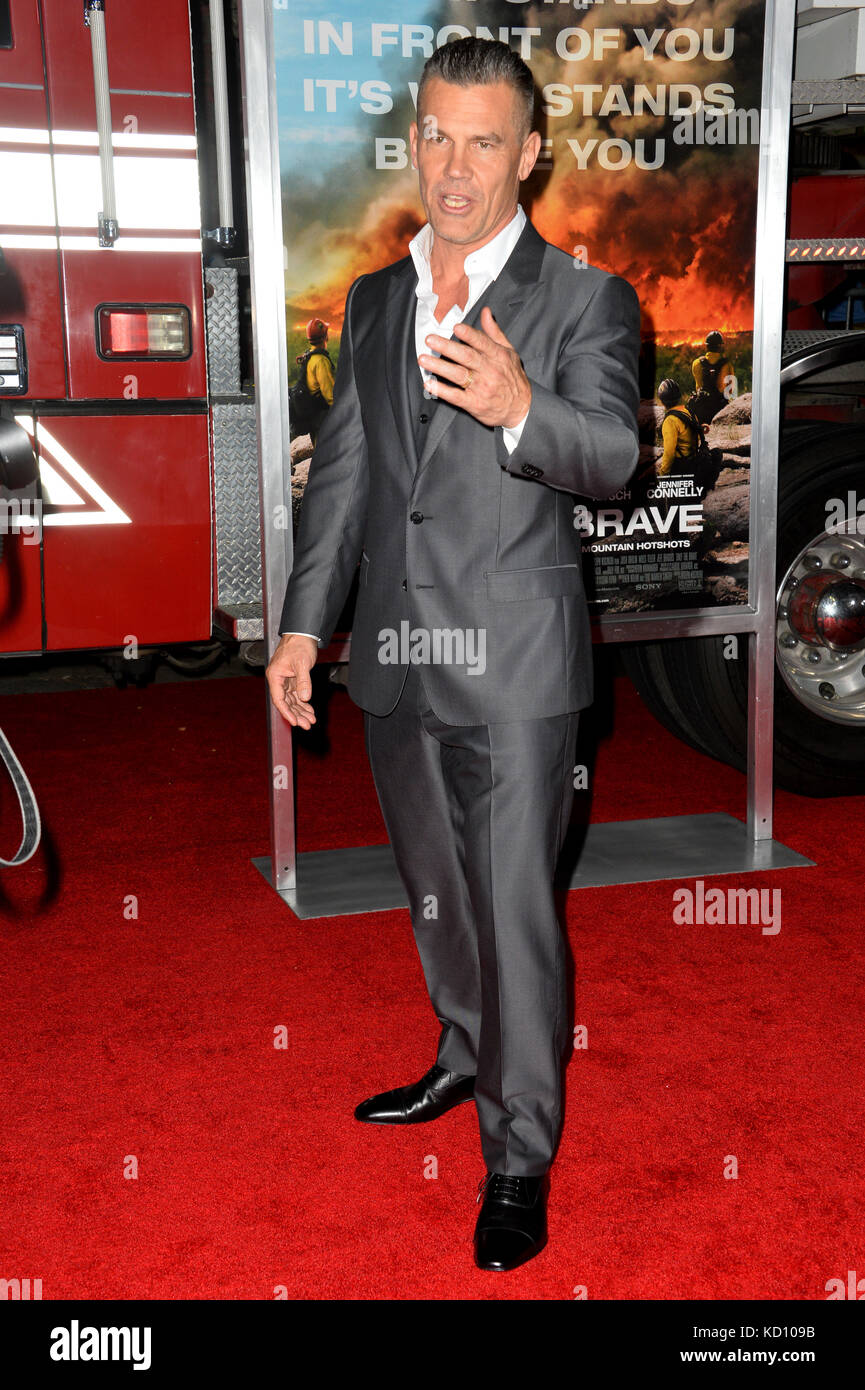 Los Angeles, USA. 8th Oct, 2017. Josh Brolin at the premiere for 'Only The Brave' at the Regency Village Theatre, Westwood.  Picture: Sarah Stewart Credit: Sarah Stewart/Alamy Live News Stock Photo