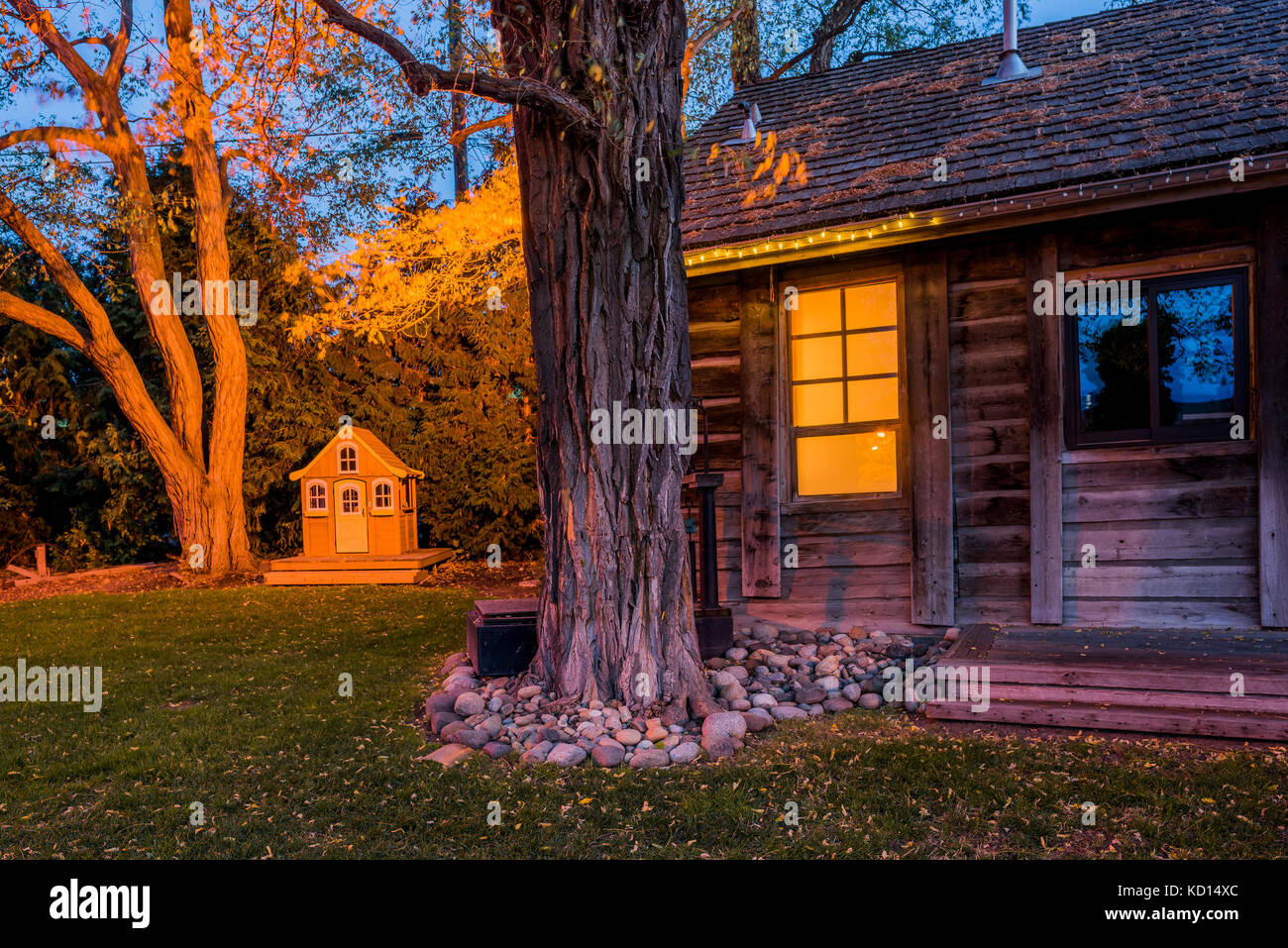 Historic Allison House, a pioneer homestead log cabin at Quails' Gate